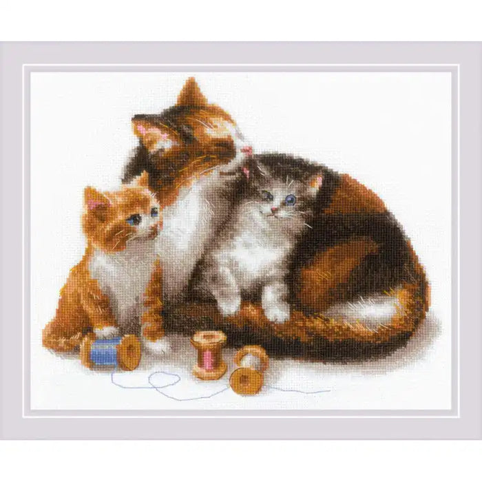 Cross Stitch Kit Riolis - CAT WITH KITTENS SR1811