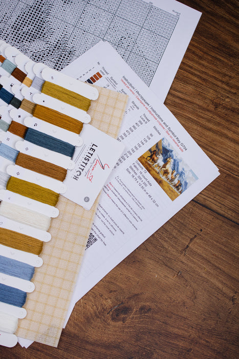 Petit Point Kit Luca-S GOLD - Free Spirit, G704