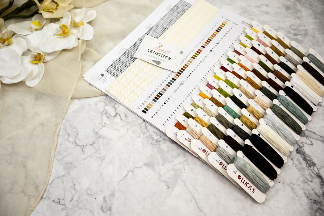 Petit Point Kit Luca-S GOLD -  The Mysterious Magnolias , G707