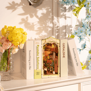 Floral Corner (UK version)