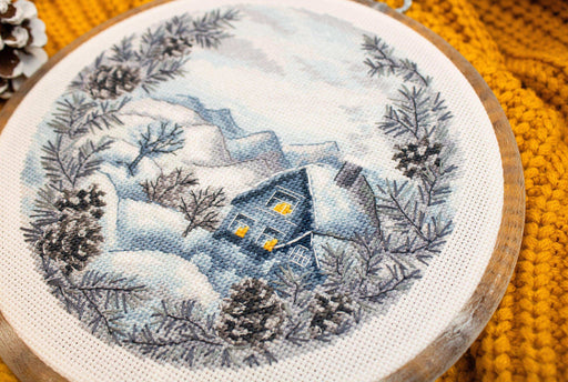 Cross Stitch Kit with Hoop Included Luca-S - The Winter Cross Stitch Kits - HobbyJobby