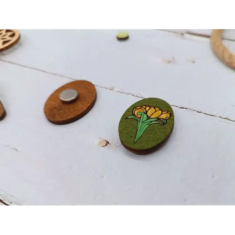 MAGNETIC NEEDLE HOLDER. FLOWERS KF059/204G
