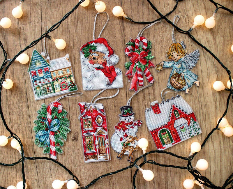 Cross Stitch Kit LetiStitch - Christmas Toys Kit nr. 2 - HobbyJobby