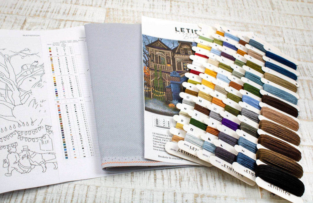 Cross Stitch Kit LetiStitch - Moonlight Manor - HobbyJobby