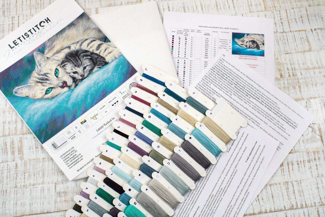 Cross Stitch Kit LetiStitch - Tucked In / Fine Collection - HobbyJobby