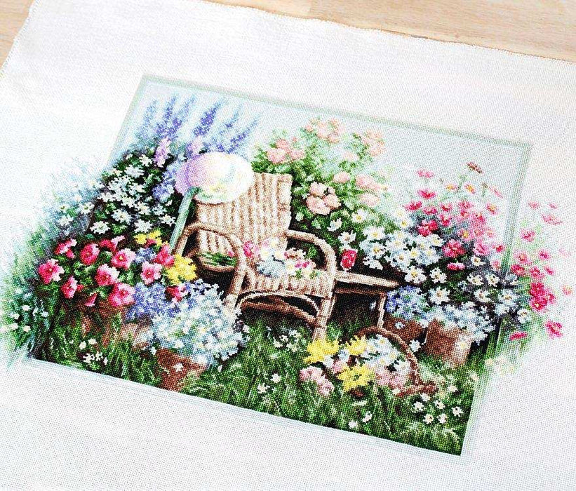 Cross Stitch Kit Luca-S - Blooming Garden, B2344 - Luca-S