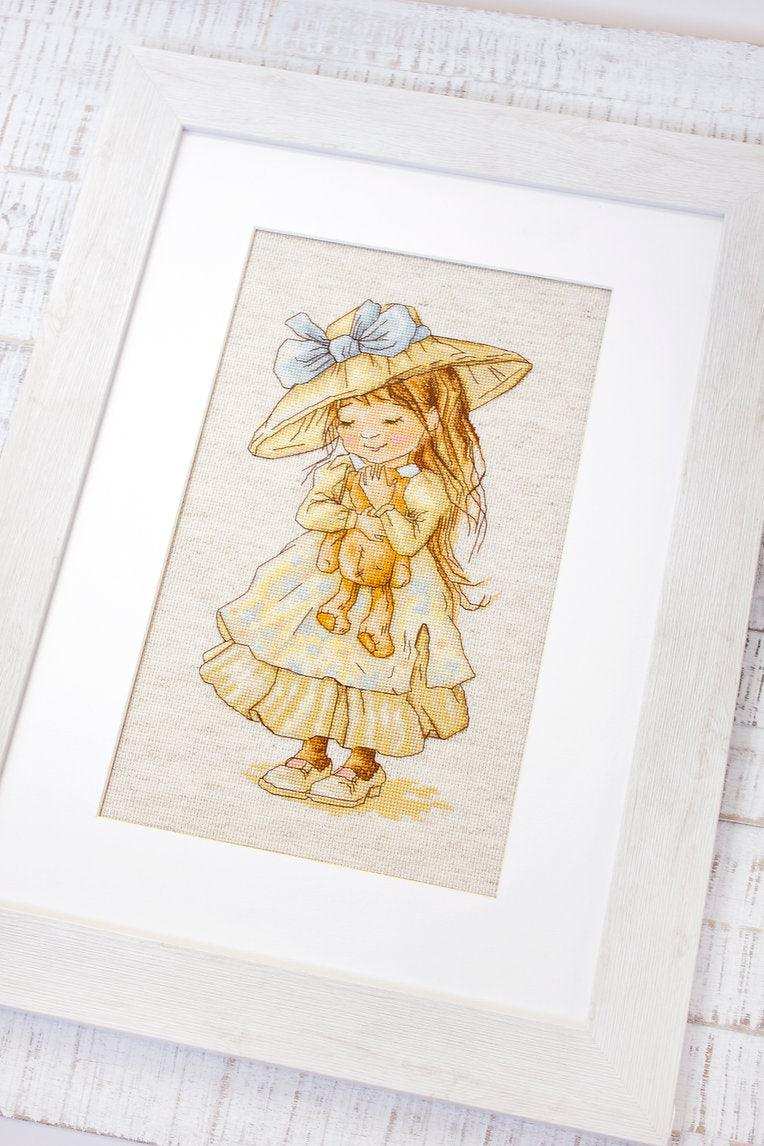 Cross Stitch Kit Luca-S - The girl with a bear, B1103 - Luca-S