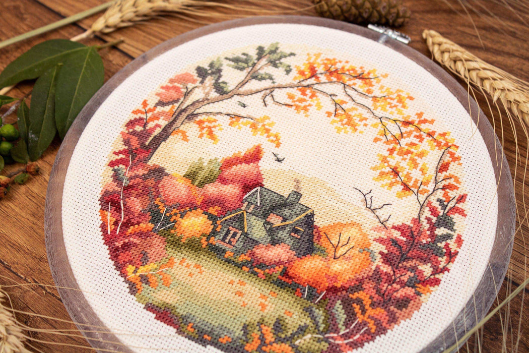 Cross Stitch Kit with Hoop Included Luca-S - The Autumn Cross Stitch Kits - HobbyJobby